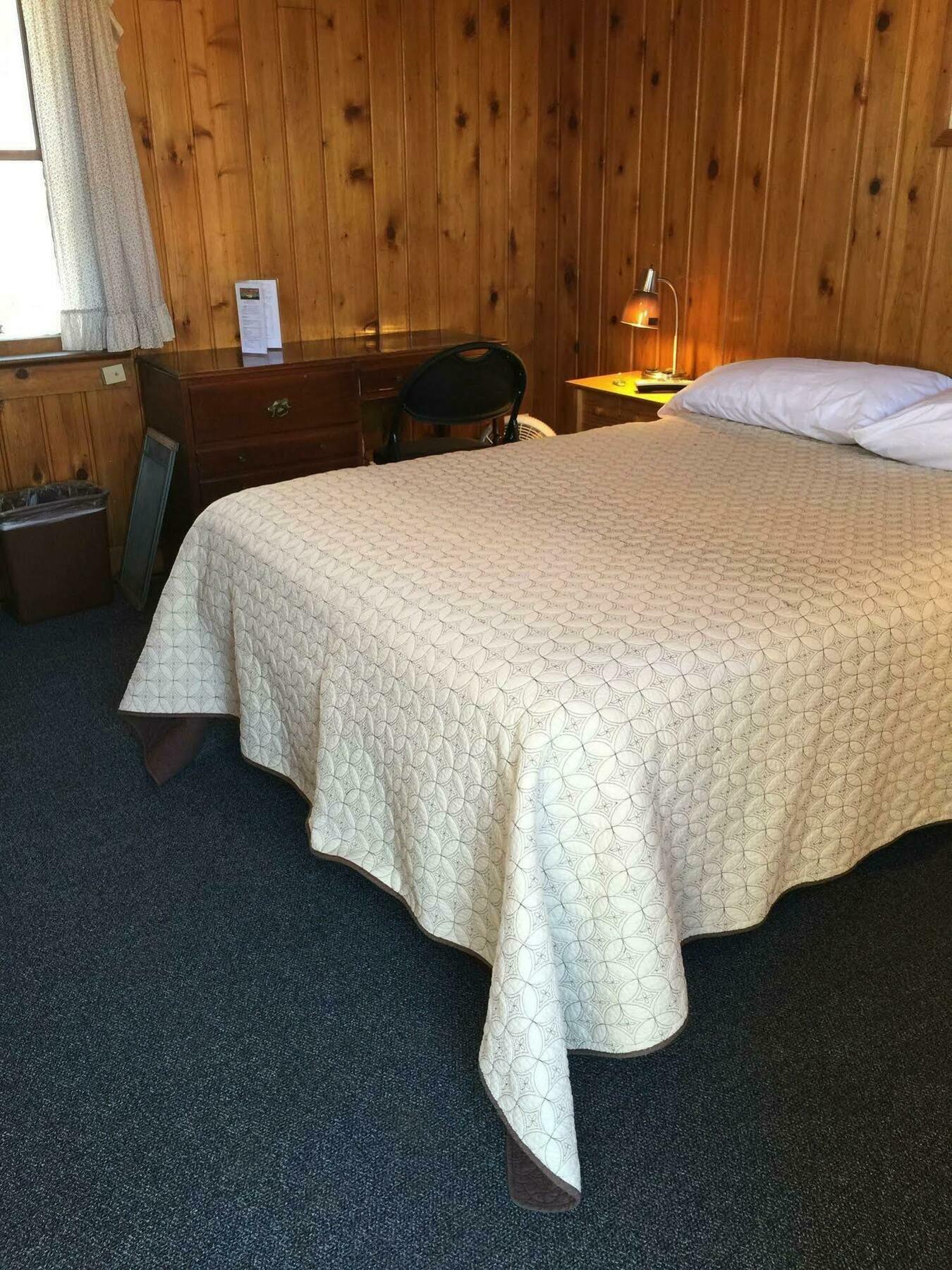 Whistling Swan Motel East Glacier Park Village Esterno foto